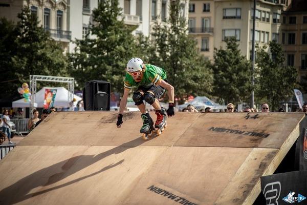 Roller/Skate Cross